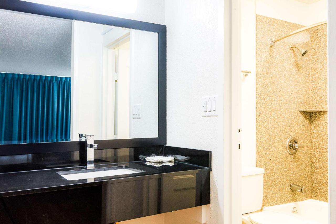 Econo Lodge Asheboro Luaran gambar